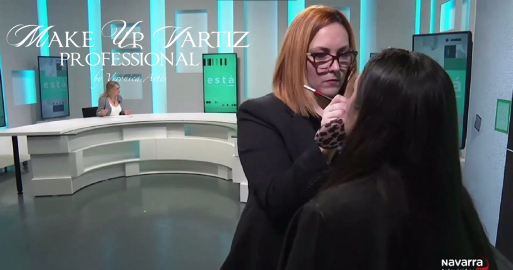 Directo Demostración maquillaje Verónica Artés Navidad en Navarra Televisión 19/12/2022
