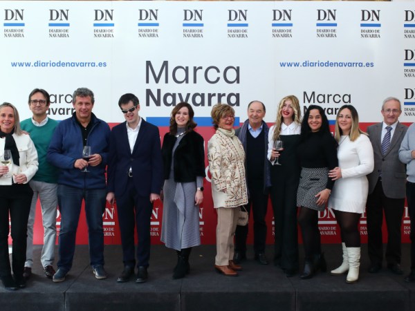 Verónica Artés: La Maestría en el Arte del&nbsp;Maquillaje